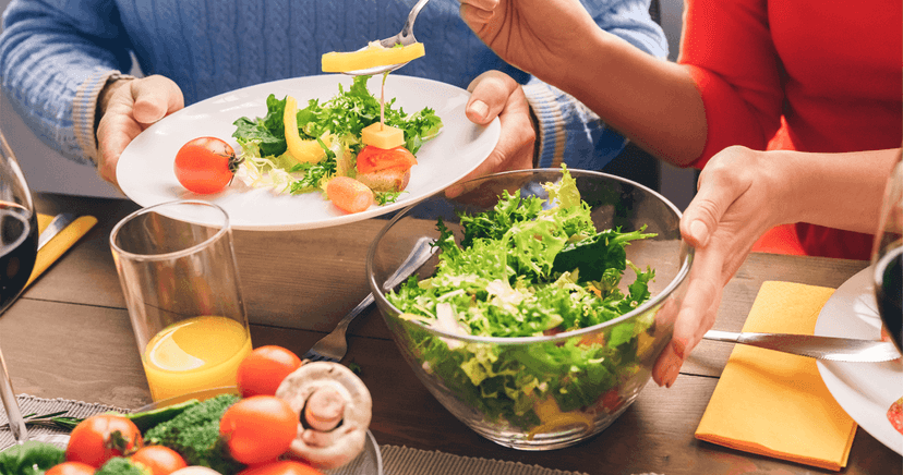 5 dietitian tips for eating and staying healthy while travelling